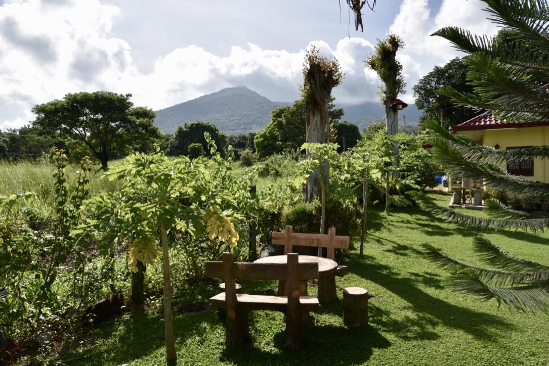Nauvoo Farm Resort Magalang Exterior foto