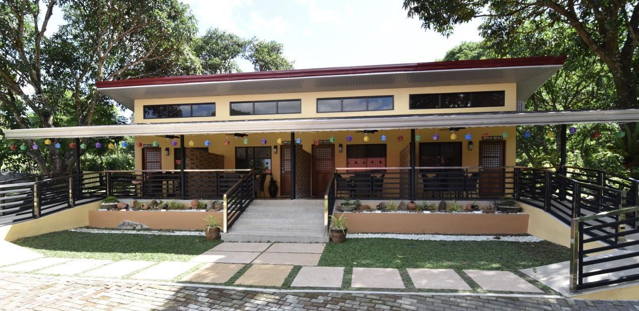Nauvoo Farm Resort Magalang Exterior foto